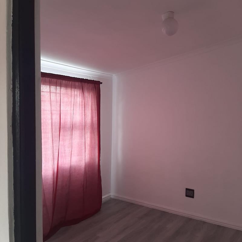 6 Bedroom Property for Sale in Ravensmead Western Cape